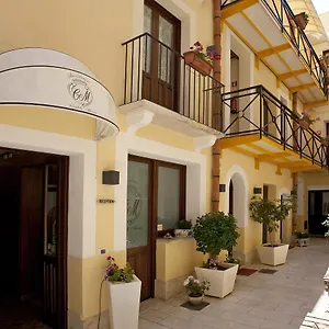 https://residence-cortile-merce.sicilyhotelsitaly.net